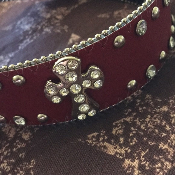 Rhinestone and crosses belt beautiful new with tag - Picture 3 of 9
